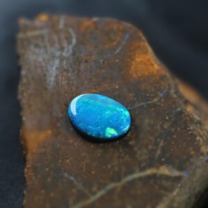 Glorious Opal Doublet 0.46 g