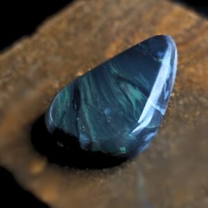 Artistic Lightning Ridge Dark Opal 15.40 ct