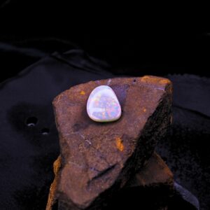Captivating Lightning Ridge Solid White Opal 4.9 ct