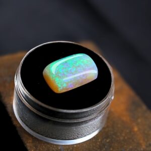 Desirable Lightning Ridge White Opal 6.5 ct