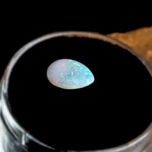 Glitz Lightning Ridge Crystal Opal 0.70 ct