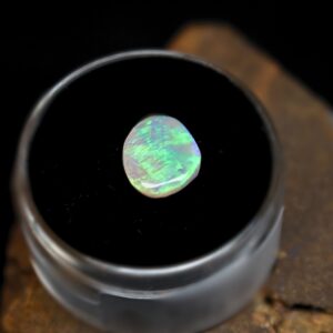 Sensational Lightning Ridge Crystal Opal 0.95 Ct