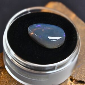 Celebrated Lightning Ridge Crystal Opal 4.34 ct