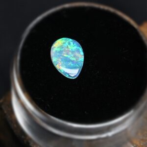 Commendable Mintabie Crystal Opal 0.65 ct