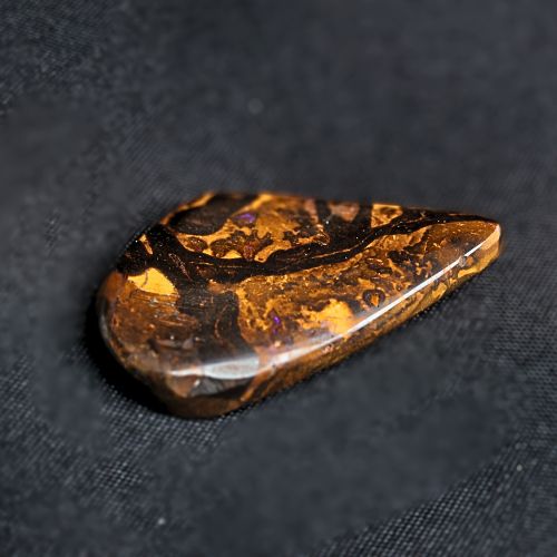 QLDBRSPO-209.1 18.65 ct Striking Queensland Natural Boulder Opal in a polished freeform shape, showcasing subtle colour play, inspired by Australia’s opal legacy.