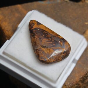 Cheerful Queensland Boulder Opal 9.70 ct