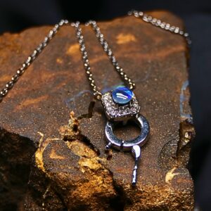 Eye-catching Lightning Ridge Triplet Opal 0.05 G 925 Silver Necklace