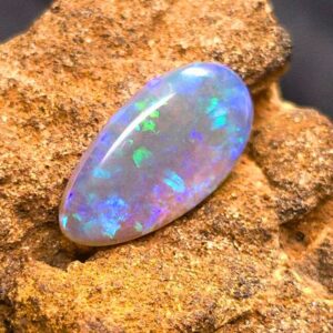 Elegant Lightning Ridge Crystal Opal 2.40 Ct