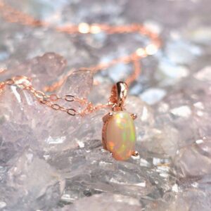 The "Feyseed of Arcana" Lightning Ridge Dark Crystal Opal 0.80 Ct Rosegold-plated 925 Silver Necklace