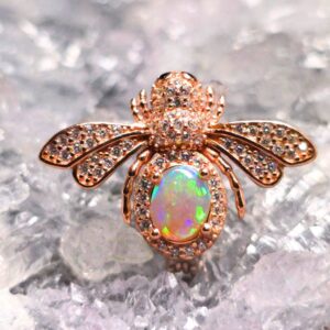 "Bumbella" Lightning Ridge Crystal Opal 0.80ct Rosegold-plated 925 Silver Brooch