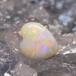 "Alba Flame" Coober Pedy White Opal 4.25ct
