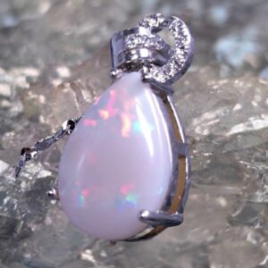 Selavienne Andamooka White Opal 3.00ct 925 Silver Necklace