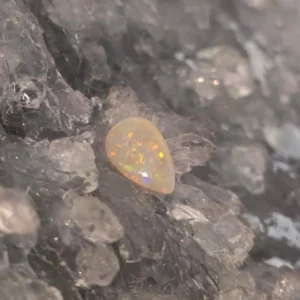 Thaevira Coober Pedy White Opal 2.10 ct